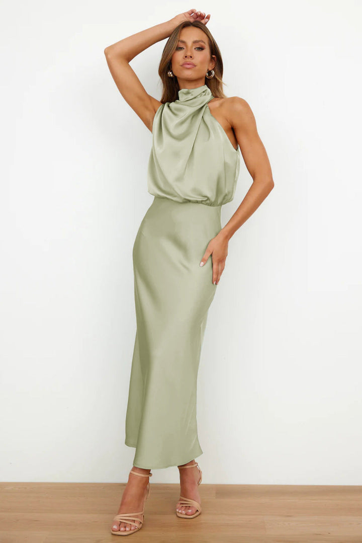 Carlina | Abito lungo in satin con scollo a halter