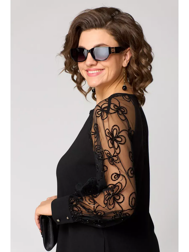Naëvira | Abito elegante con maniche in pizzo