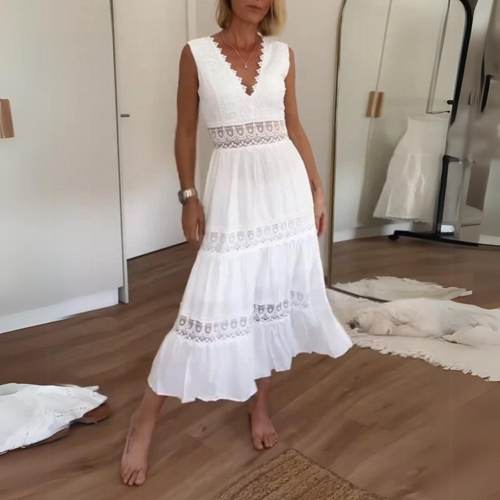 Sadie | Abito in pizzo con scollo a V
