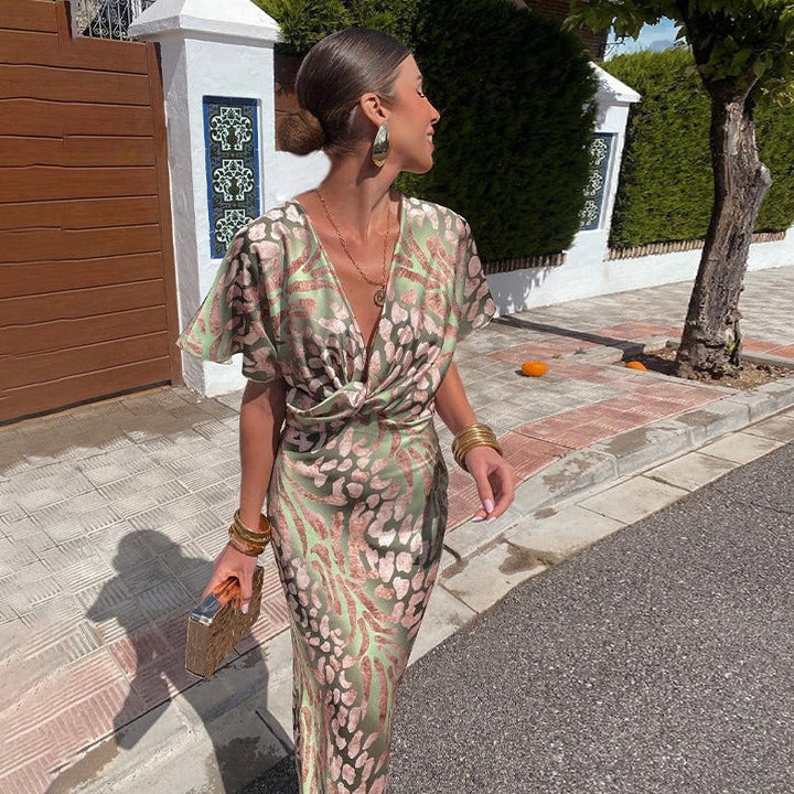 Yara | Abito lungo elegante con scollo a V e dettaglio incrociato
