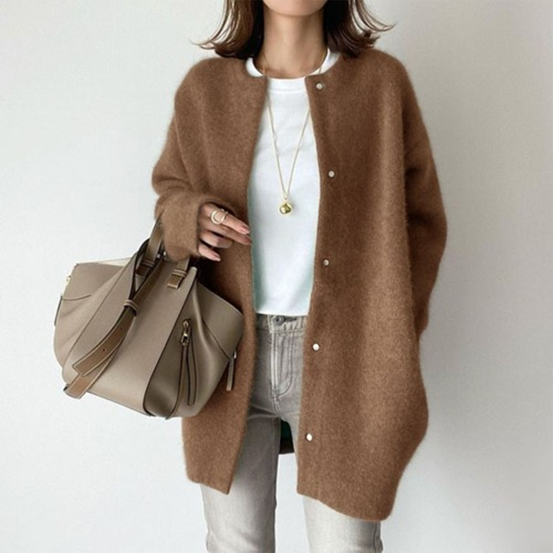 Ariadna | Elegante giacca in cashmere lavorata a maglia