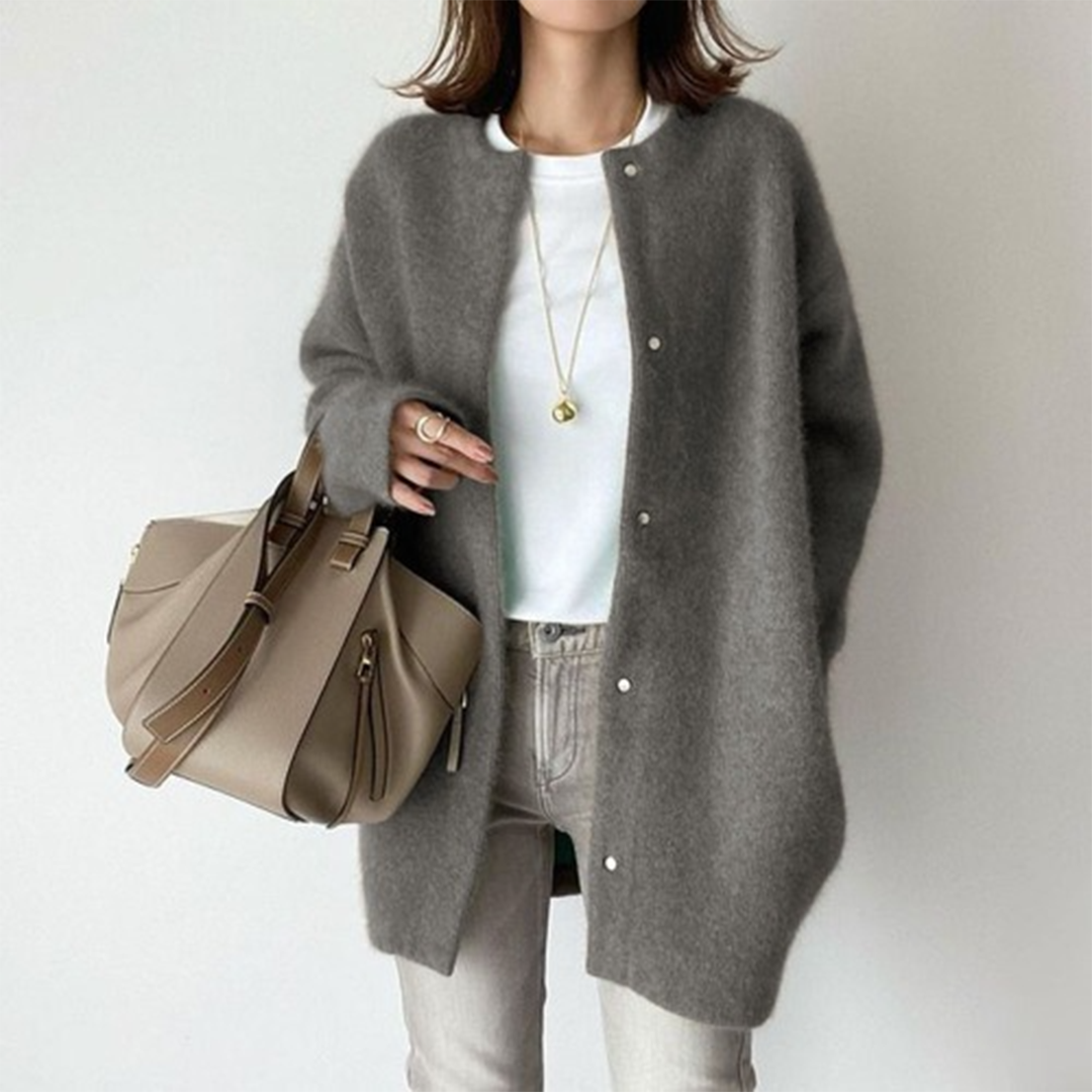 Ariadna | Elegante giacca in cashmere lavorata a maglia