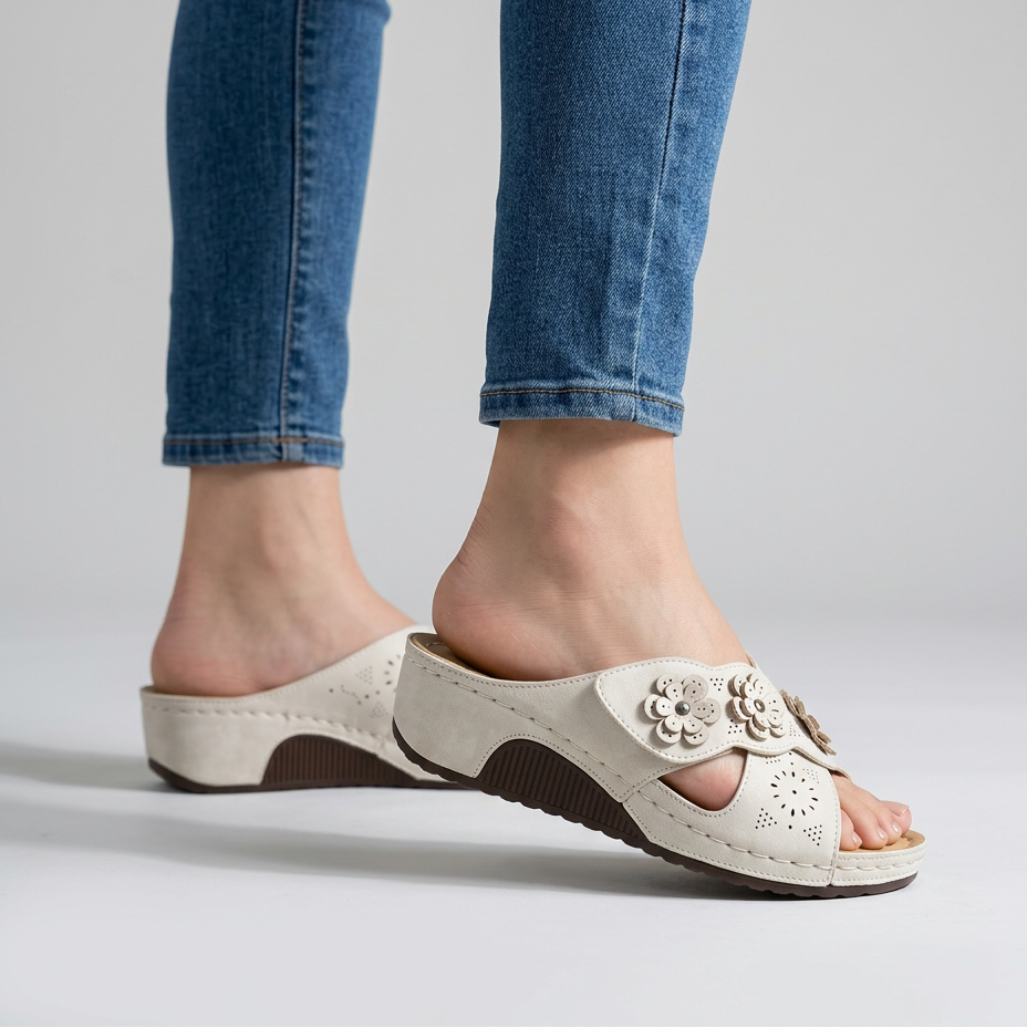 Fiorella | Sandali con Fiori e Zeppa