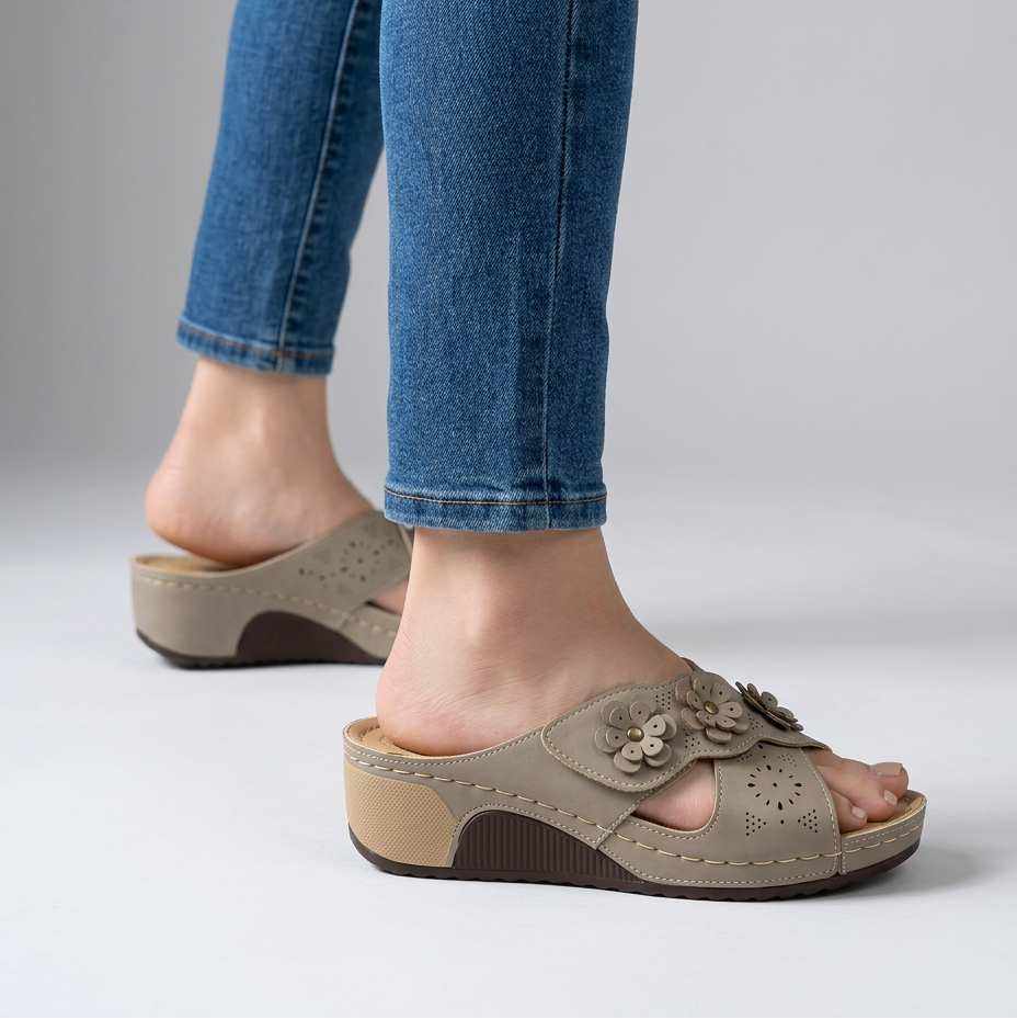 Fiorella | Sandali con Fiori e Zeppa
