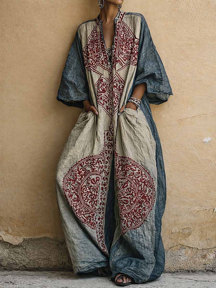 Flavia | Tuta Vintage con Stampa a V e Maniche 3/4 per Donna